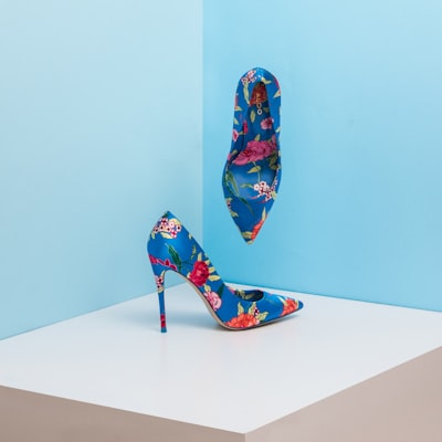 Heels & Pumps